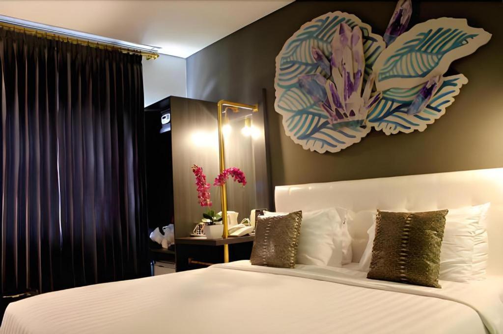 Couleur Hotel Cengkareng Джакарта Экстерьер фото