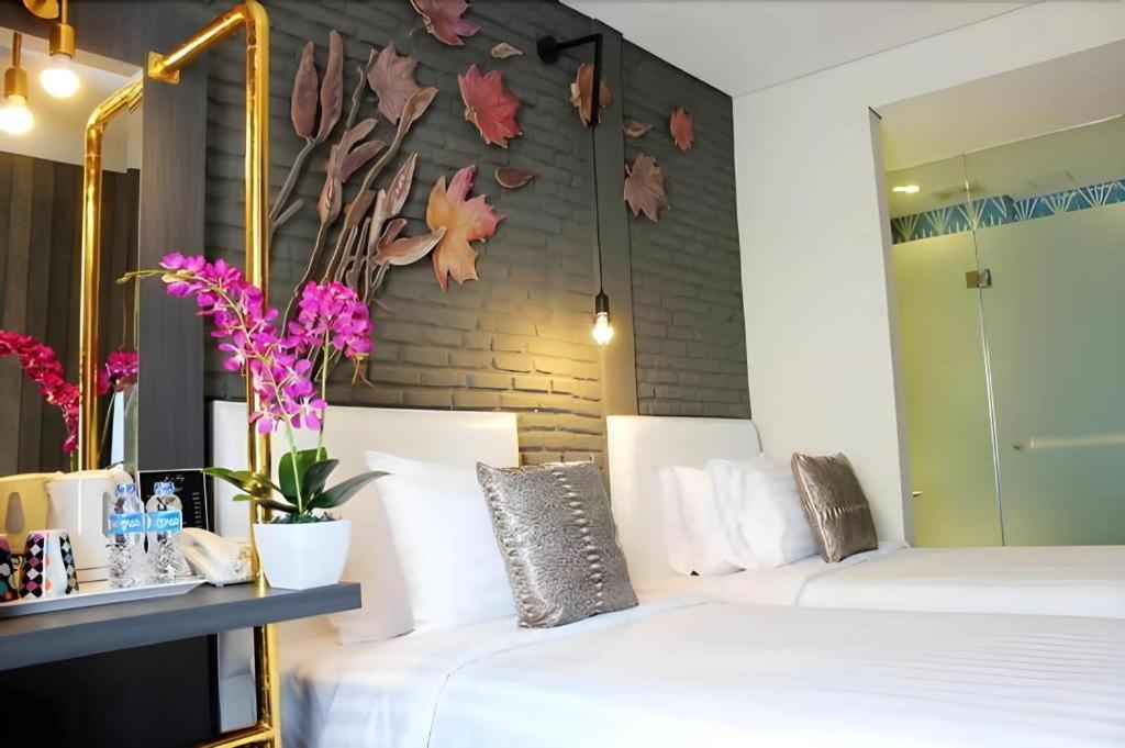 Couleur Hotel Cengkareng Джакарта Экстерьер фото