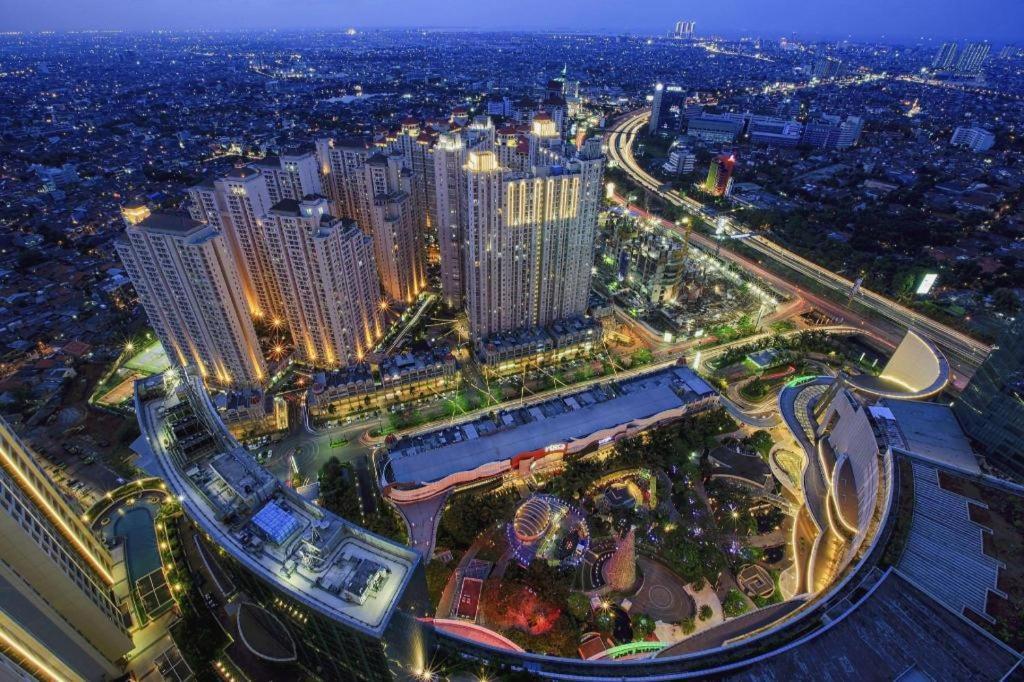 Couleur Hotel Cengkareng Джакарта Экстерьер фото
